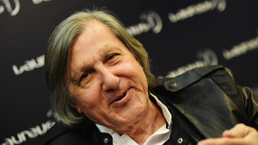 Нов скандал с Настасе. Напсува съдията и противничките (ВИДЕО)