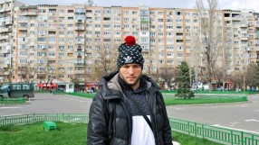 Последният боксьор, победил Антъни Джошуа, живее в панелка