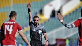 Отново Никола Попов свири 