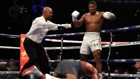 Антъни Джошуа повали Кличко и стъпи на трона (ГАЛЕРИЯ)