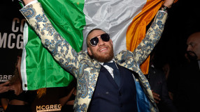 Арестуваха Макгрегър за нападение срещу съперник (ВИДЕО)