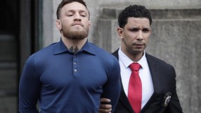 Изведоха Макгрегър с белезници от съда (ВИДЕО)