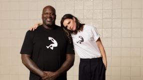 Шакил и Виктория Бекъм в обща акция под коша (СНИМКИ)