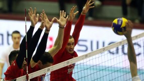 Волейболният финал при мъжете в зала 