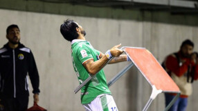 Уругвайска звезда замери фенове с... маса