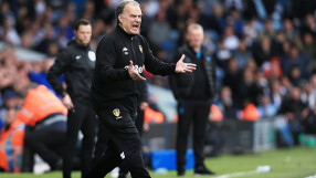 Биелса лиши тима си от промоция в името на феърплея (ВИДЕО)