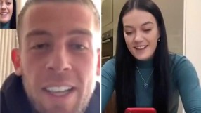 Футболистът, който дава сили на голямата героиня (ВИДЕО)