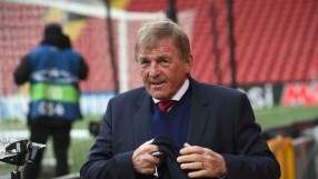 Сър Кени Далглиш е в болница с коронавирус