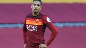 Въоръжени крадци нахлуха в дома на Крис Смолинг