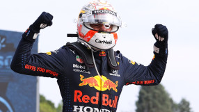 Верстапен изпревари Хамилтън на квалификациите отвъд Океана