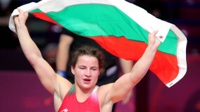 Дудова: Обидно е. Взимам колкото чистачка. Ощетена съм, защото не съм от отбора на Касабов