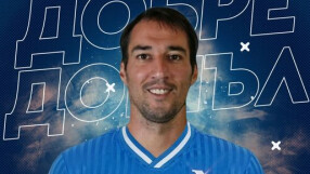 Ивелин Попов подписа с 