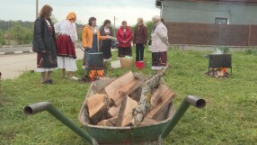 Стара традиция: Празник на домашния сапун в мездренското село Царевец