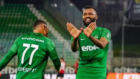 Лудогорец се измъчи с Локомотив, но стъпи на върха