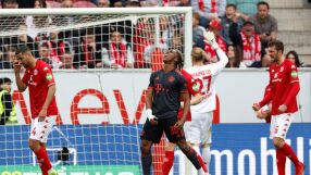 Байерн се провали шумно и сдаде върха в Бундеслигата