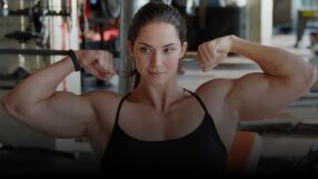 Това не е фотошоп! Рускинята с лице на ангел и тяло на Хълк (ГАЛЕРИЯ)