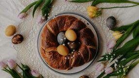 Бензинът "бухва" цената на козунака за Великден