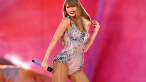 Съдят Тейлър Сиуфт, че копира друга певица - ето коя (СНИМКИ)