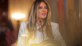 Белият дом: Мелания Тръмп помогна за прибирането на 6 деца от Русия в Украйна 