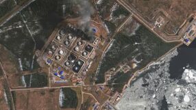 Сателитни снимки разкриват: 40% от руски петролен терминал е унищожен 