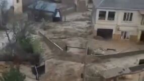 4000 евакуирани в Русия: Наводнения отнеха живота на трима, сред тях и дете