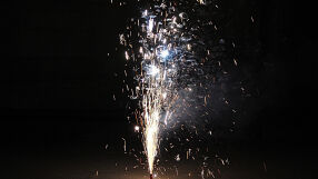 В Гърция задържаха 7 души след пожар при приготвяне на самоделни фойерверки