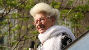 Поклонението пред певицата Янка Рупкина е в Бургас