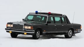 Това е съветският Rolls-Royce, от който са произведени едва 8 коли