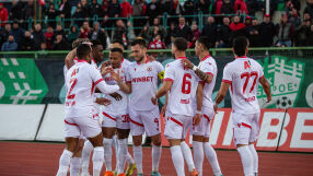 БФС защити Кабаков, играта с ръка на Лапеня била дискусионна