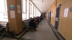 Здравеопазване на ръба: БЛС иска поскъпване на медицинските дейности. Властта: Не и без бюджет