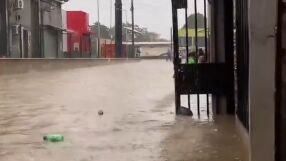 Наводнения в Ангола взеха 40 жертви, най-малко 9 души са в неизвестност 