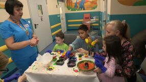 Най-малките пациенти в "Пирогов" успяха да боядисат яйцата 