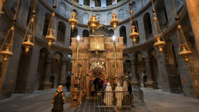 В Йерусалим отвориха за служби и поклонение църквата на Божи гроб (СНИМКИ и ВИДЕО)