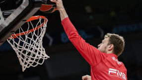 Христо Стоичков на крака при Везенков! (ВИДЕО)