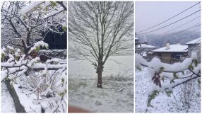 Великденски сняг се сипе на парцали, изненада шофьорите на прохода Шипка