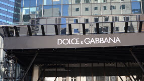 Основателят на Dolce & Gabbana подаде оставка