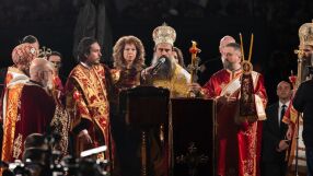 В размирното ни време да следваме посланието на Христовото Възкресение, призова президентът Илияна Йотова