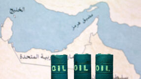 Саудитска Арабия оказва натиск върху САЩ да прекратят блокадата на Ормузкия проток 