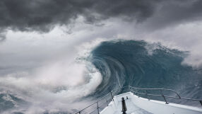 Над 250 души са в неизвестност след потъването на кораб с мигранти