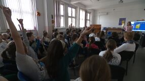 „Откакто започнах да чета, това ми е любимото занимание“: „Походът на книгите“ продължава