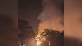 Запали се петролна рафинерия в Австралия (ВИДЕО)