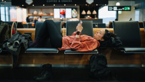 Тази авиокомпания пуска капсули за спане с двуетажни легла