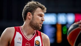 Везенков и Олимпиакос са №1 в редовния сезон на Евролигата