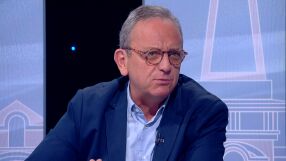 "Винаги е по-добре е да чакаш на опашка, за да гласуваш, отколкото, за да си купиш банани"