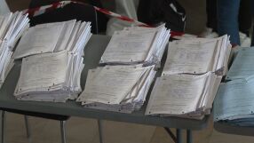 След репортаж на bTV: Двама арестувани за нарушаване тайната на вота в Кърджали