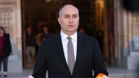 10 години затвор за бивш министър на отбраната заради пране на пари