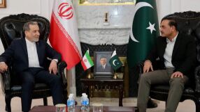 Иран: САЩ търсят начин да си „спасят лицето“