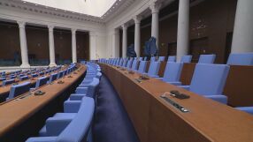 Изтича срокът за премахване на агитационни материали на партиите за изборите на 19 април