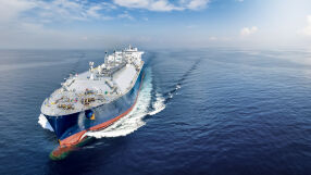 САЩ задържаха кораб от „сенчестия флот“ на Иран в Арабско море