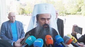 150 г. от Априлското въстание: Патриарх Даниил отслужи заупокойна молитва за героите